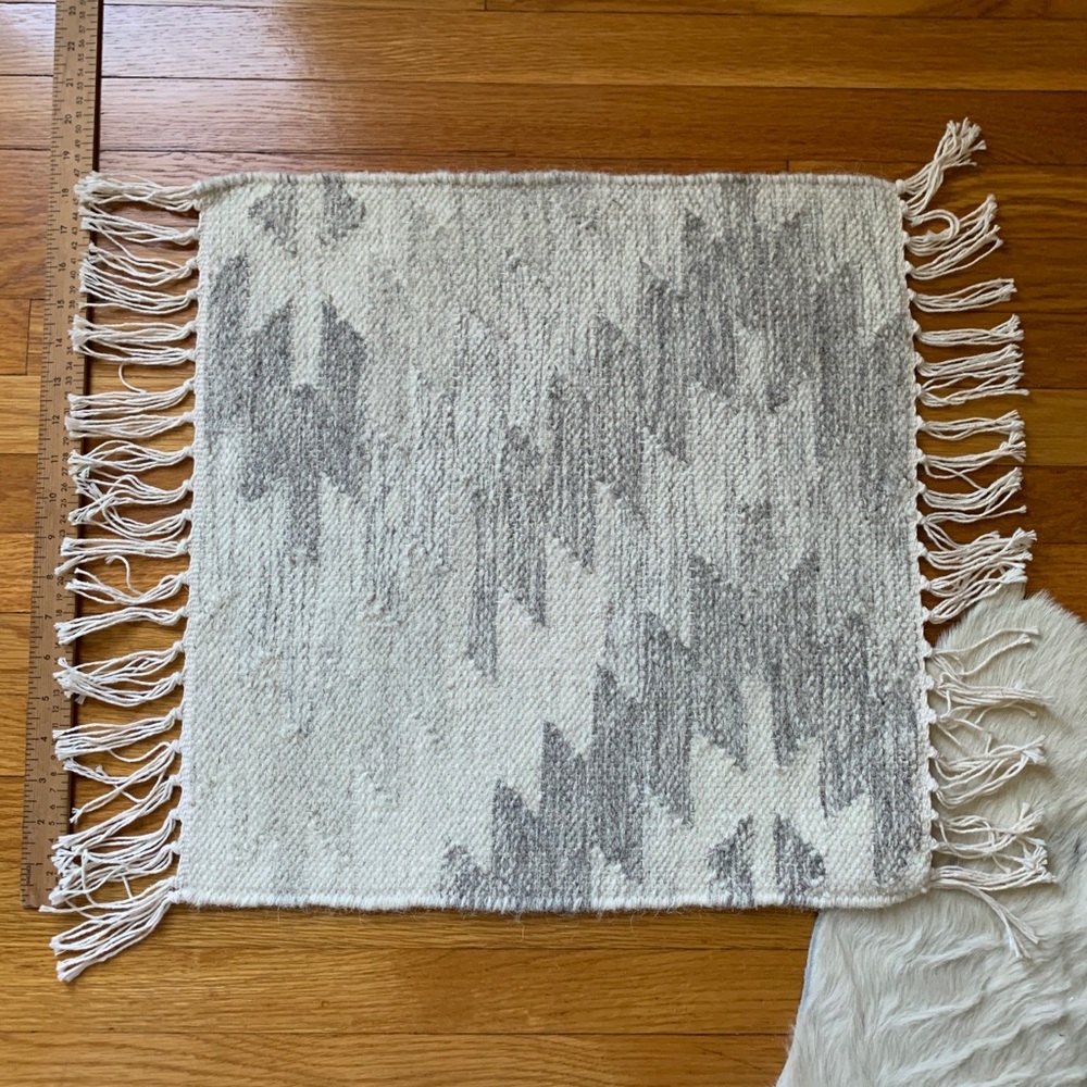 Pottery Barn Alston Kilim Rug Sample